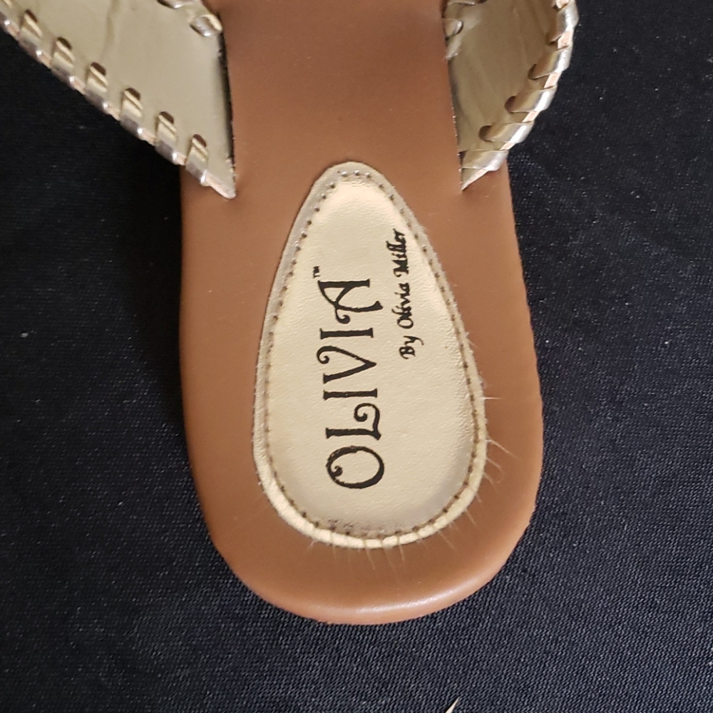 Sandals - Picture 4 of 4